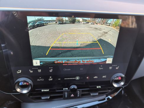 Used 2022 Lexus NX 350 NX 350 Premium image 27