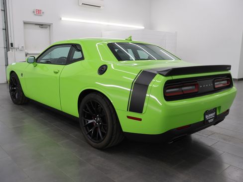 Used 2015 Dodge Challenger SRT Hellcat image 6