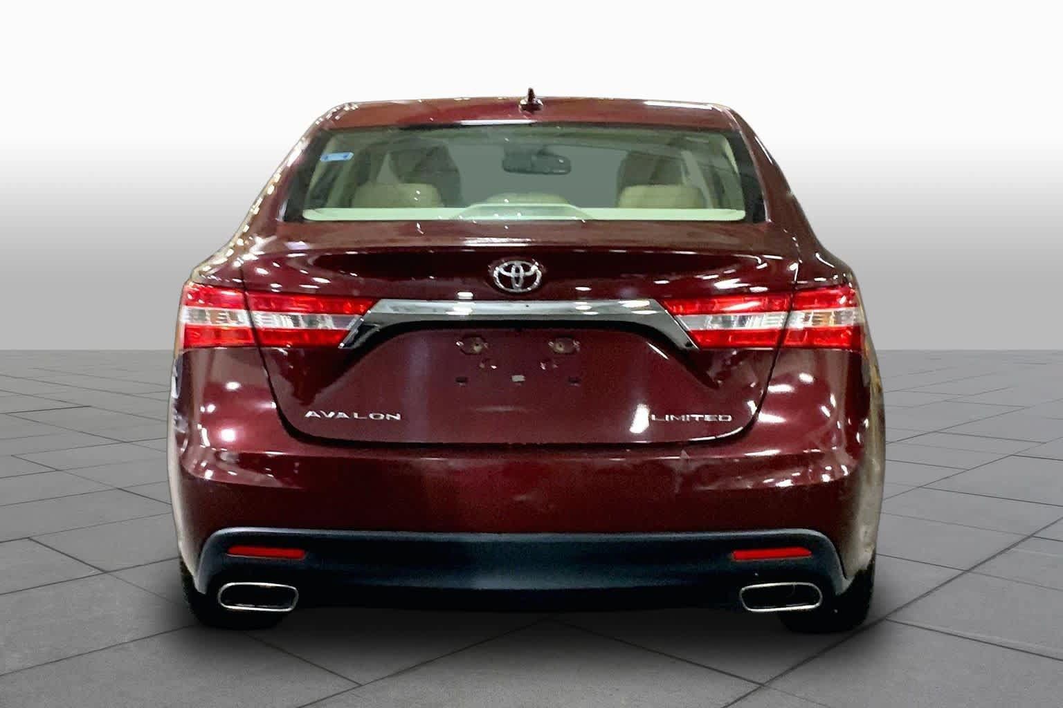 Used 2015 Toyota Avalon Limited FWD image 5