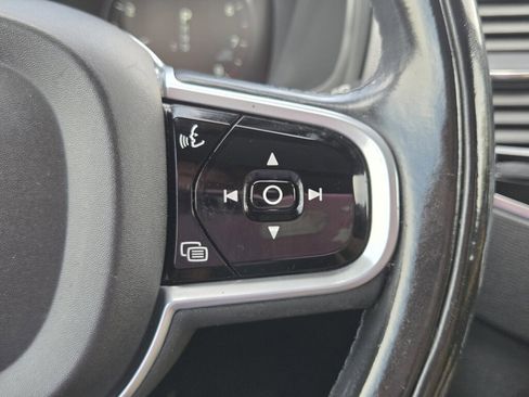Used 2018 Volvo XC90 T6 Momentum w/ Convenience Package AWD/4WD image 21