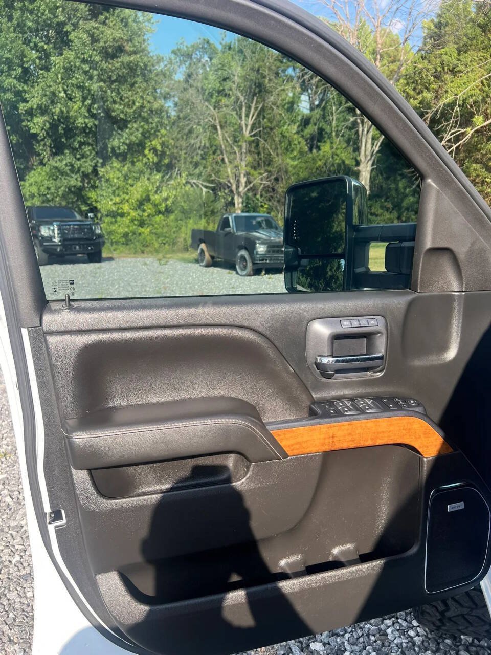 Used 2017 Chevrolet Silverado 2500 High Country w/ Duramax Plus Package AWD/4WD image 13
