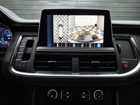 Used 2022 Chevrolet Tahoe LT w/ Luxury Package AWD/4WD image 29