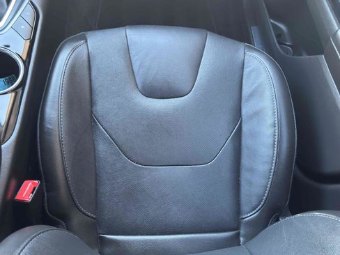 Used 2015 Ford Fusion Energi Titanium w/ Driver Assist Package FWD image 43