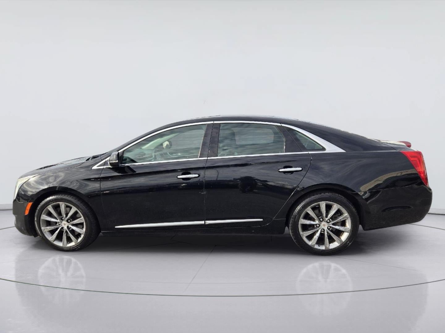 Used 2014 Cadillac XTS FWD image 5