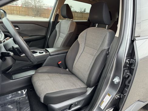 Used 2021 Nissan Rogue SV image 25