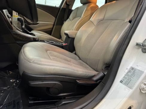 Used 2014 Buick Verano FWD image 6