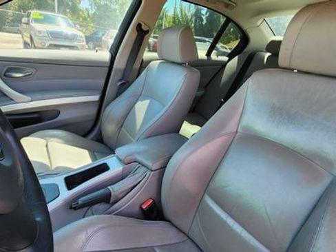 Used 2006 BMW 325i Sedan image 6