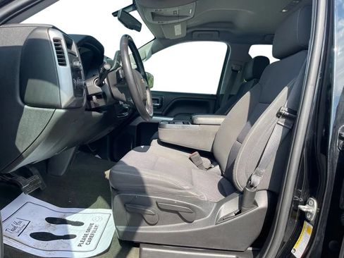 Used 2018 Chevrolet Silverado 1500 LT AWD/4WD image 15
