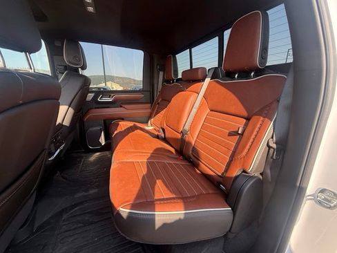 Used 2026 GMC Sierra 3500 Denali Ultimate w/ LPO, GMC Protection Package AWD/4WD image 9