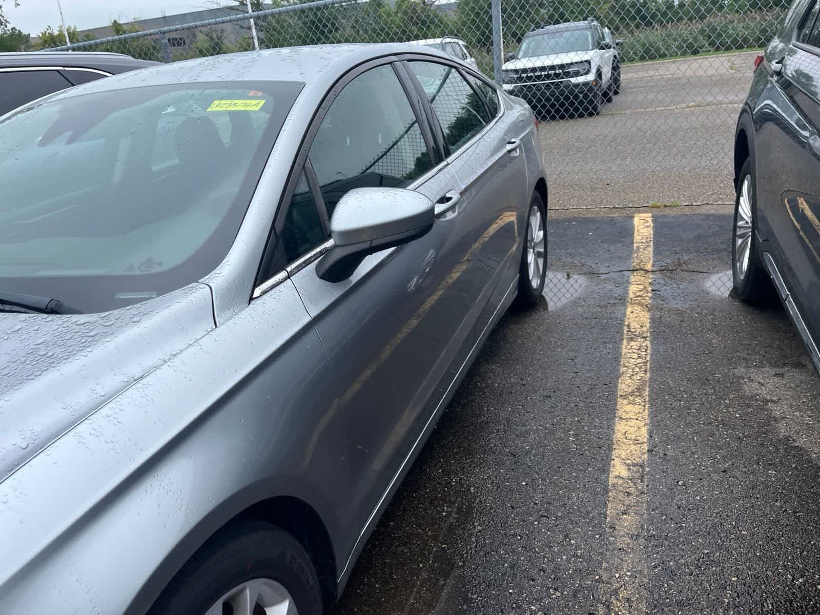 Used 2020 Ford Fusion SE FWD image 7