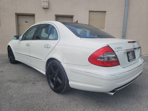 Used 2009 Mercedes-Benz E 550 Sedan image 5