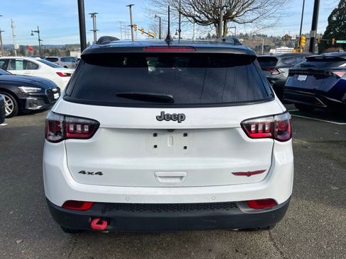 Used 2024 Jeep Compass Trailhawk image 8