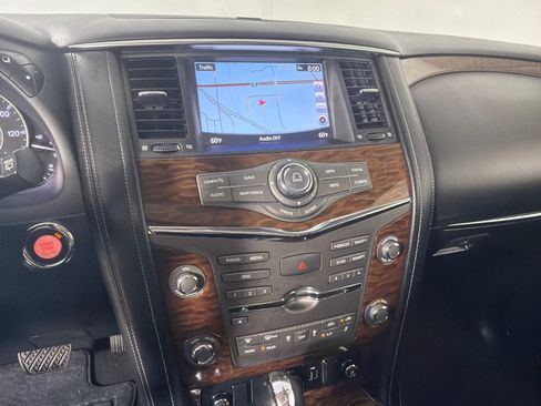Used 2019 Nissan Armada Platinum w/ Captain's Chairs Package RWD image 17