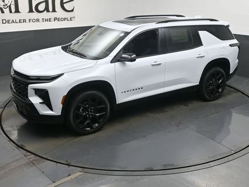 New 2026 Chevrolet Traverse RS w/ LPO, Floor Liner Package image 23