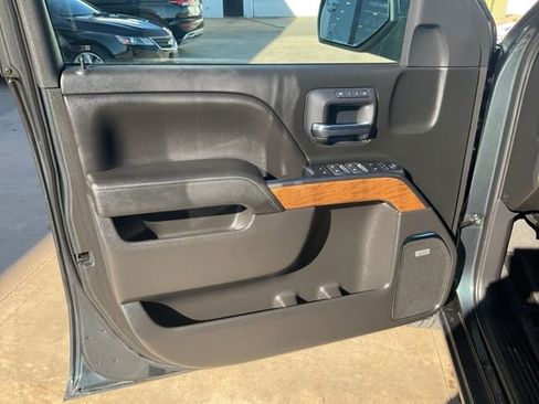Used 2018 Chevrolet Silverado 1500 LTZ w/ Sport Package AWD/4WD image 4