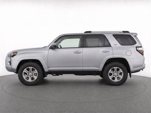Used 2024 Toyota 4Runner SR5 Premium w/ Moonroof Package AWD/4WD image 34