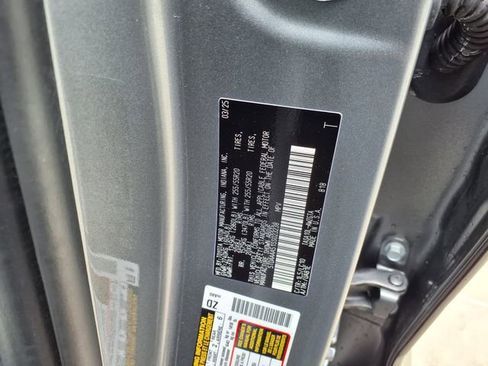 Used 2025 Toyota Grand Highlander FWD image 38