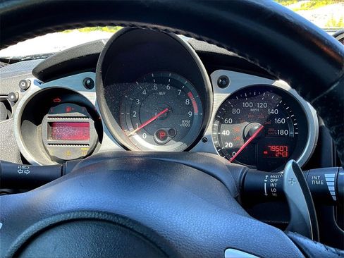 Used 2014 Nissan 370Z Touring w/ Sport Package image 19