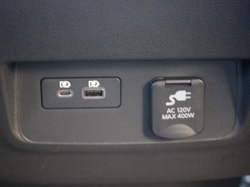 Used 2024 Nissan Frontier PRO-4X w/ Pro Convenience Package AWD/4WD image 41