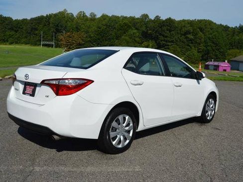 Used 2015 Toyota Corolla LE FWD image 9