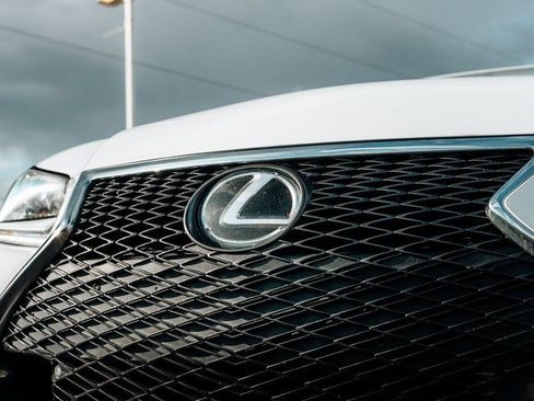 Used 2017 Lexus RC 300 F Sport AWD/4WD image 10