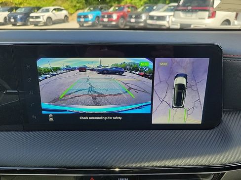 New 2025 Nissan Kicks SR w/ SR Premium Package image 14