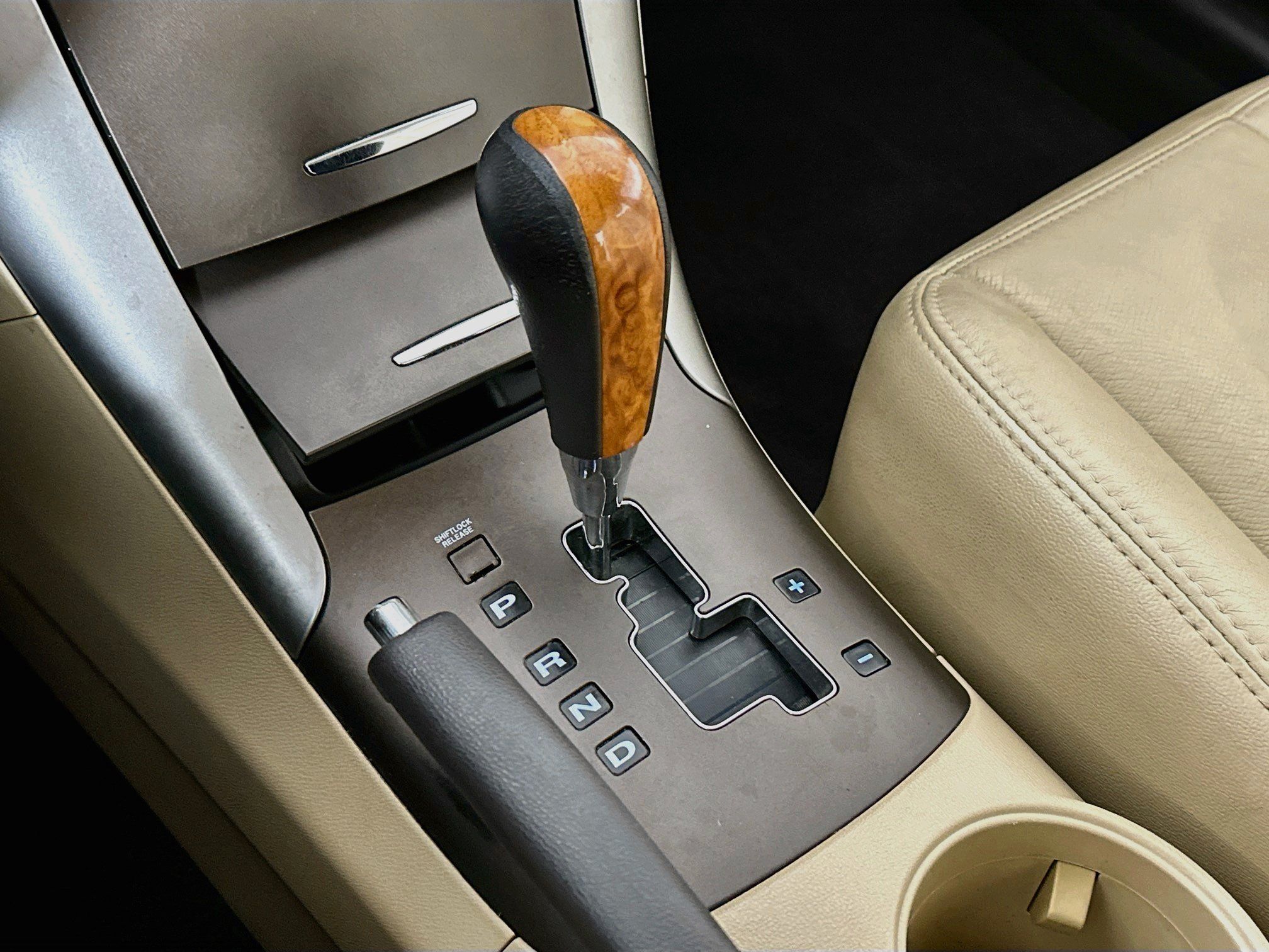 Used 2009 Hyundai Sonata Limited FWD image 15