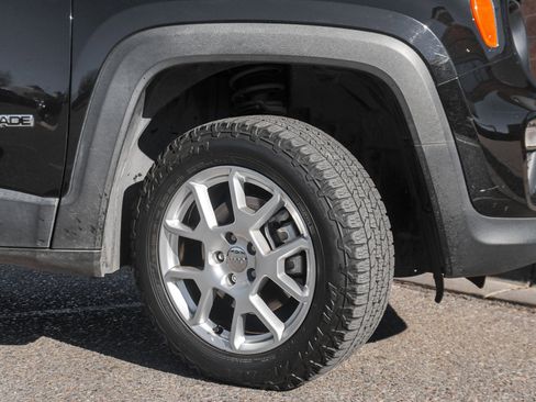 Used 2021 Jeep Renegade Latitude w/ Convenience Group image 13