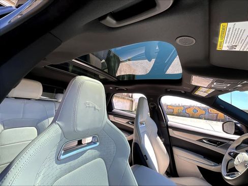 New 2026 Jaguar F-PACE R-Dynamic S image 25