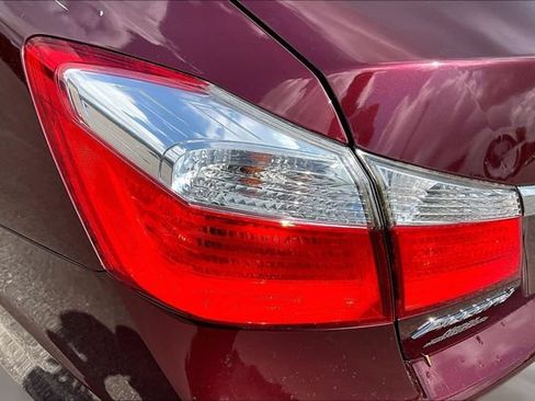 Used 2014 Honda Accord EX image 17