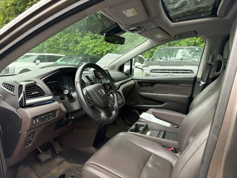 Used 2018 Honda Odyssey Elite image 5