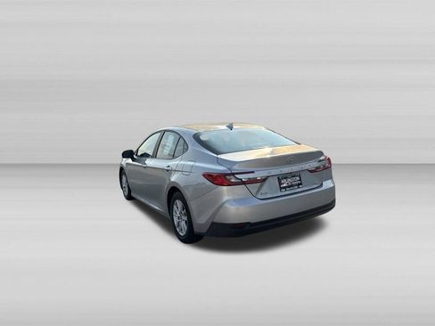 Used 2025 Toyota Camry LE FWD image 28
