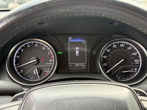 Used 2024 Toyota Camry SE FWD image 19