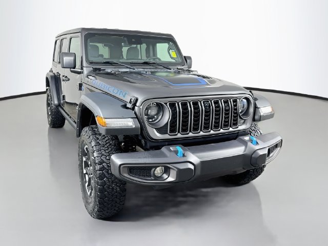 Used 2024 Jeep Wrangler Unlimited Rubicon 4xe w/ Dual Top Group AWD/4WD image 3
