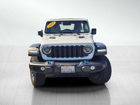 Used 2025 Jeep Wrangler Unlimited Rubicon 4xe w/ Convenience Group AWD/4WD image 2