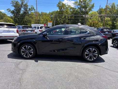 Used 2023 Lexus UX 250h AWD w/ Accessory Package (Z2) image 4