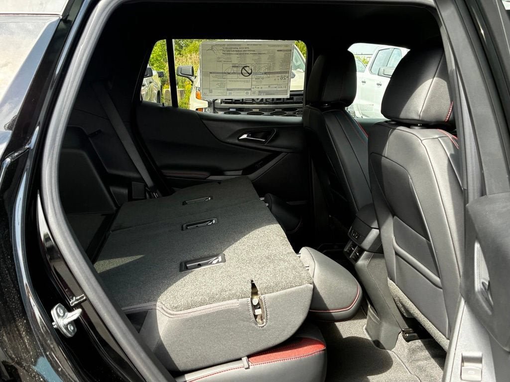New 2027 Chevrolet Equinox RS w/ Convenience Package III AWD/4WD image 33