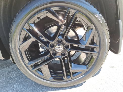 New 2026 Volkswagen Tiguan SE R-Line image 31