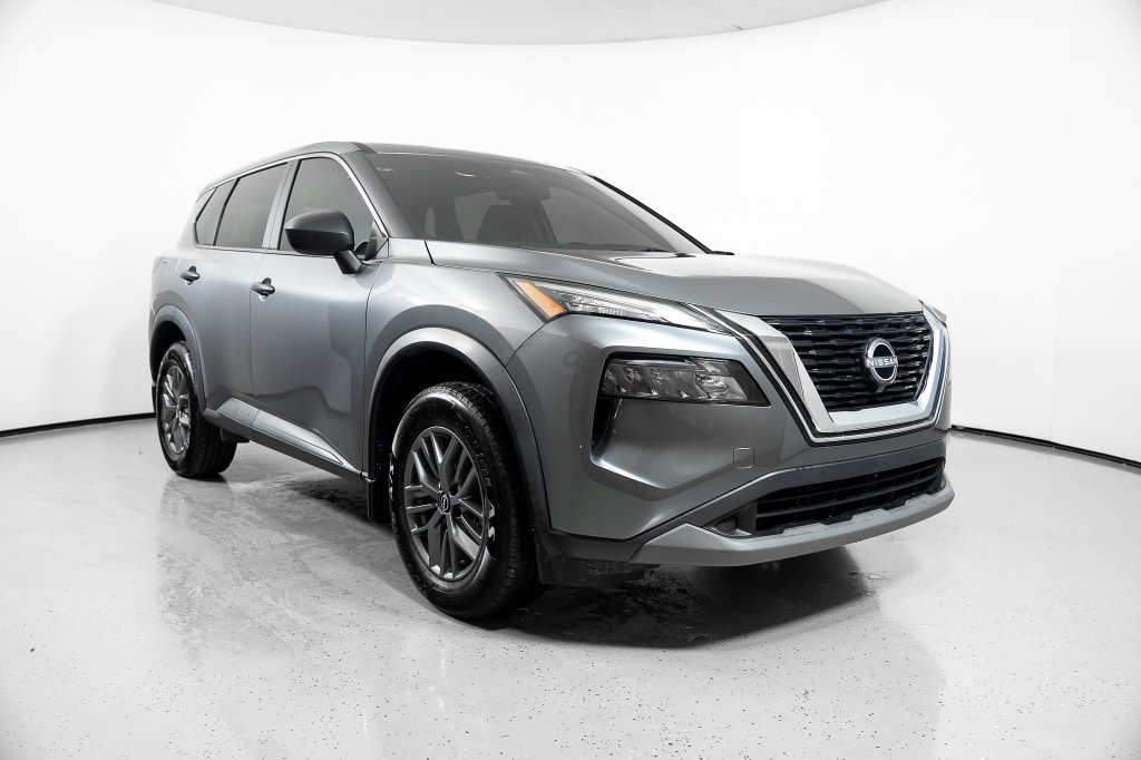 Used 2023 Nissan Rogue S FWD image 2