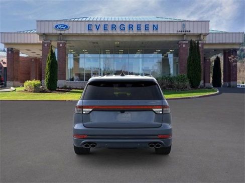 New 2025 Lincoln Aviator Black Label w/ Jet Appearance Package image 5