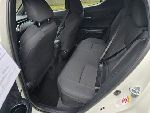 Used 2018 Toyota C-HR XLE image 16