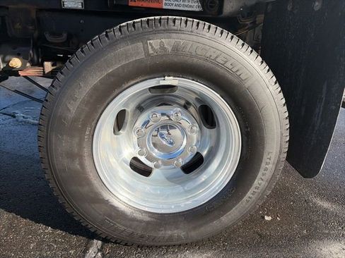 Used 2022 Ford F350 XLT w/ XLT Value Package image 11