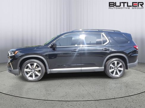 Used 2024 Honda Pilot Elite image 3