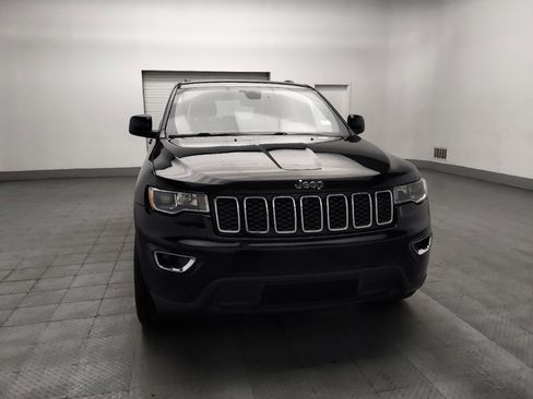 Used 2018 Jeep Grand Cherokee Laredo AWD/4WD image 14