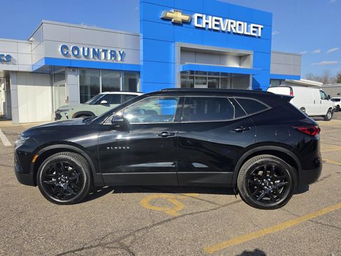 Used 2022 Chevrolet Blazer LT AWD/4WD image 2