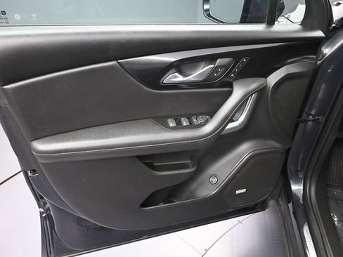 Used 2022 Chevrolet Blazer Premier w/ Enhanced Convenience Package AWD/4WD image 9