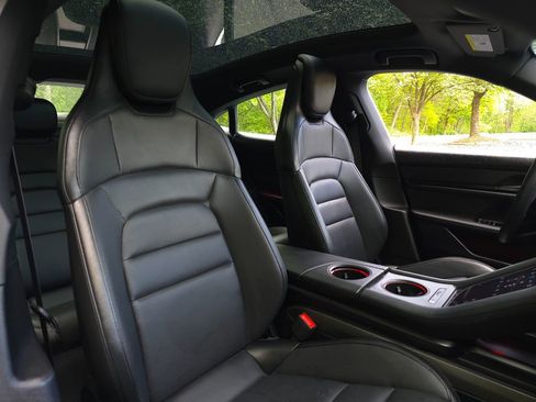Used 2020 Porsche Taycan 4S w/ Premium Package AWD/4WD image 20
