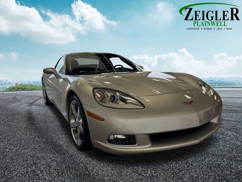Used 2008 Chevrolet Corvette Coupe RWD image 8