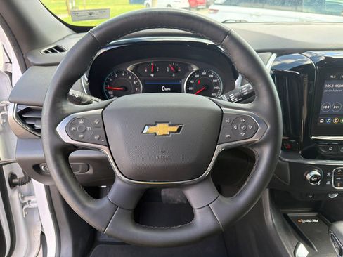 Used 2023 Chevrolet Traverse LT AWD/4WD image 13