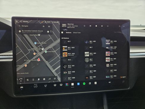 Used 2022 Tesla Model X Plaid AWD/4WD image 11